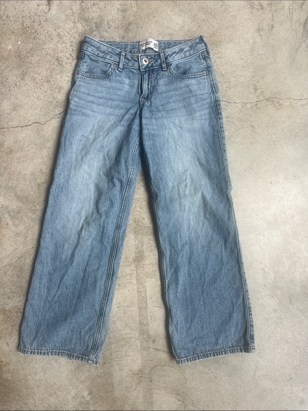 abercrombie kids Light Blue Relaxed Men’s Jeans